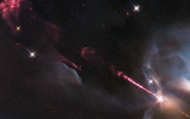 Kính thiên văn bắt được tia laser lạ: Tín hiệu từ thế giới mới ra đời