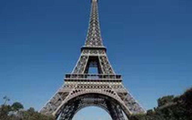 Tháp Eiffel tăng chiều cao thêm 6 mét