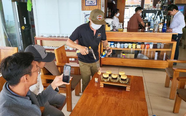 Người bán ly cà phê ‘đắt nhất Việt Nam’ bị xử phạt gần 19 triệu đồng