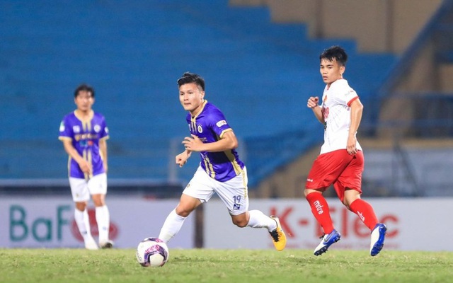 NÓNG: CLB nước Áo phủ nhận chiêu mộ Quang Hải?