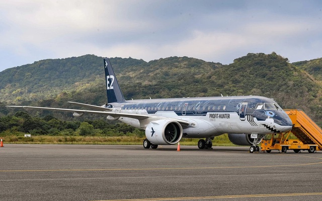 Trải nghiệm máy bay Embraer E190-E2, "chìa khóa" tăng cường kết nối khu vực