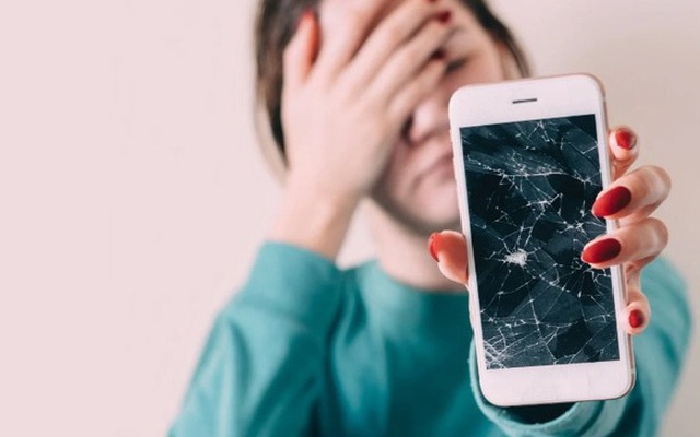 5 thói quen xấu phá hủy điện thoại thông minh của bạn