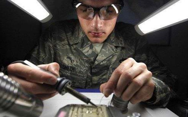 Không phải cầm súng chiến đấu, đây là 6 công việc "hại não" nhất trong quân đội