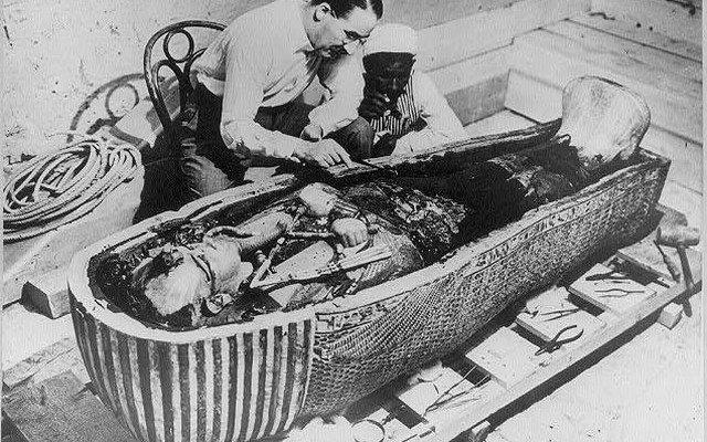 Tiết lộ về lăng mộ của vua Tut sau 100 năm tìm thấy