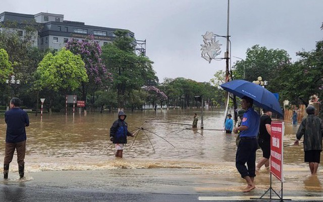 Một năm thiên tai khốc liệt, dị thường