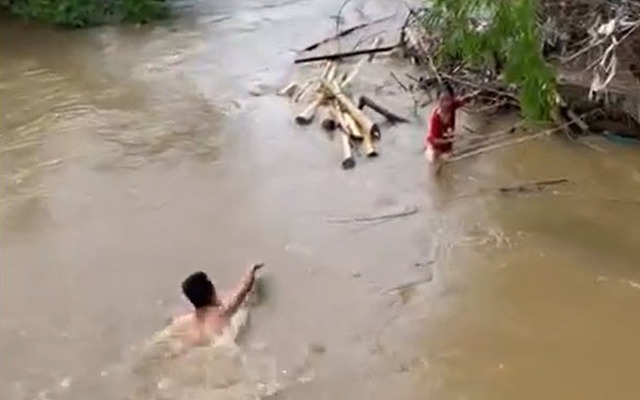 Người hùng nhảy xuống sông cứu bé gái đang chới với: 'Không vì chuyện tung hô hay đền đáp'