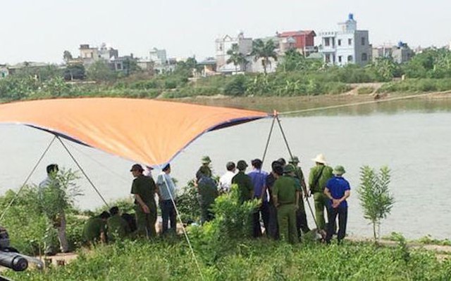 Vụ thi thể bị quấn chặt trong bao tải trôi sông: Lời khai của nghi phạm 18 tuổi