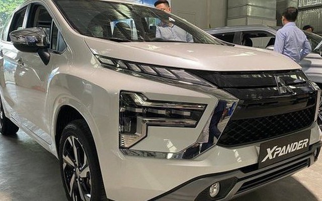 Đại lý tiết lộ Mitsubishi Xpander 2022 giá dự kiến cao nhất 645 triệu đồng, ra mắt ngay tháng này, đáp trả Toyota Veloz