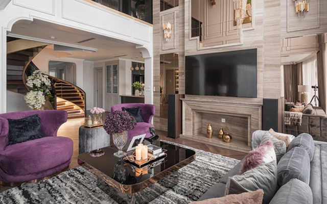 Penthouse 450m2 của cặp vợ chồng 8x: Nhìn thẳng ra hồ Linh Đàm với bức tường ốp đá dựng đứng, nới rộng chiều không gian bằng 1 mẹo đặc biệt