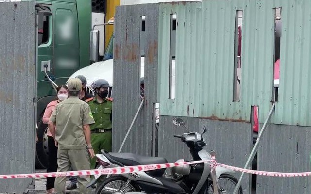 Tài xế container tử vong bất thường trong bãi đỗ xe