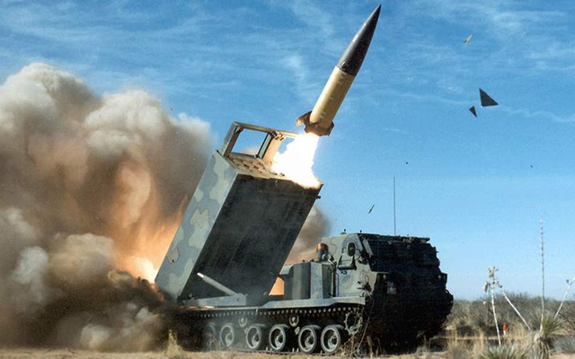 Vì sao Mỹ từ chối cung cấp tên lửa chiến thuật lục quân ATACMS cho Ukraine?
