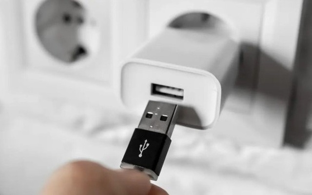 Chiều dài của cáp USB có ảnh hưởng đến quá trình sạc?