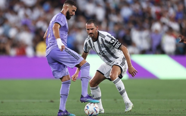Benzema xé lưới Juventus, Real Madrid lần đầu thắng trận trong tour du đấu hè