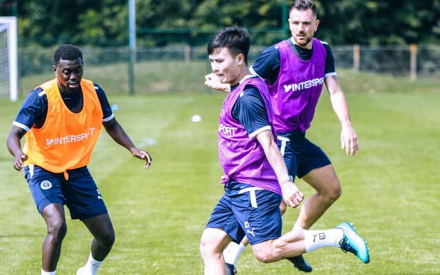 Quang Hải đá chính và ghi bàn ngay trong trận ra mắt, Pau FC đại thắng 5-0