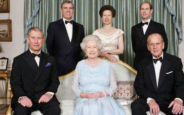 Điều ít biết về cuộc sống 4 người con của Nữ hoàng Anh