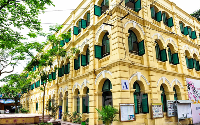 Ngôi trường cấp 3 nổi tiếng ở Hà Nội: Vừa có chất lượng đào tạo top đầu, vừa là "lò luyện" Hoa hậu