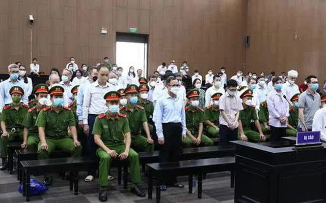 Cùng đồng phạm gây thiệt hại 761 tỉ đồng, cựu bí thư Bình Dương Trần Văn Nam lĩnh án 7 năm tù