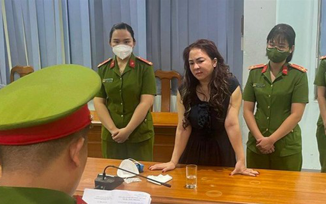 Bà Nguyễn Phương Hằng khai động cơ lên mạng livestream