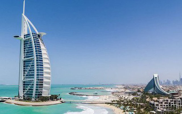 Có gì bên trong "khách sạn 7 sao duy nhất trên thế giới" xa hoa bậc nhất Dubai?