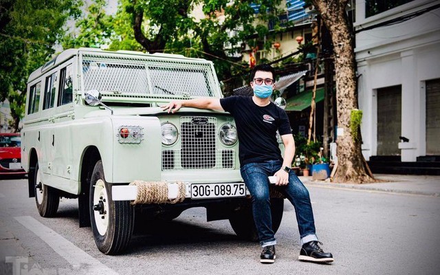 Xế cổ Land Rover của dân chơi Hà thành