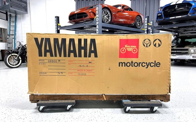 Mô tô Yamaha 'chưa đập hộp' 41 năm, giá lên gần 200 triệu đồng