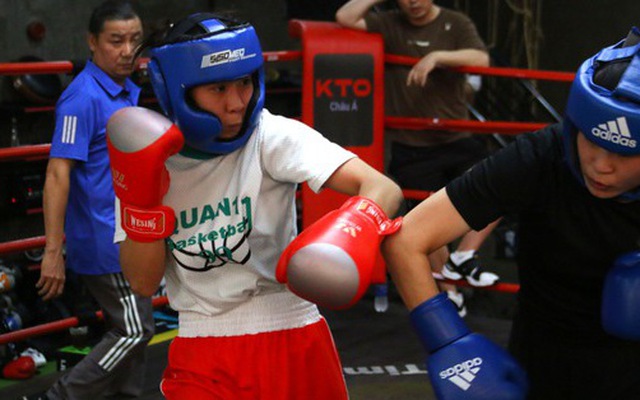 Võ sĩ boxing Việt Nam đấu với nhà vô địch Hàn Quốc