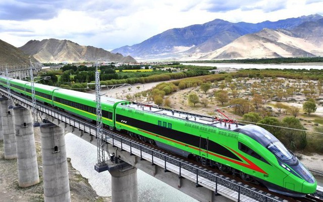 Trung Quốc xây đường sắt tốc độ cao tới biên giới Việt-Trung: Thành phố thuộc tỉnh lớn thứ 2 Việt Nam được lợi gì?
