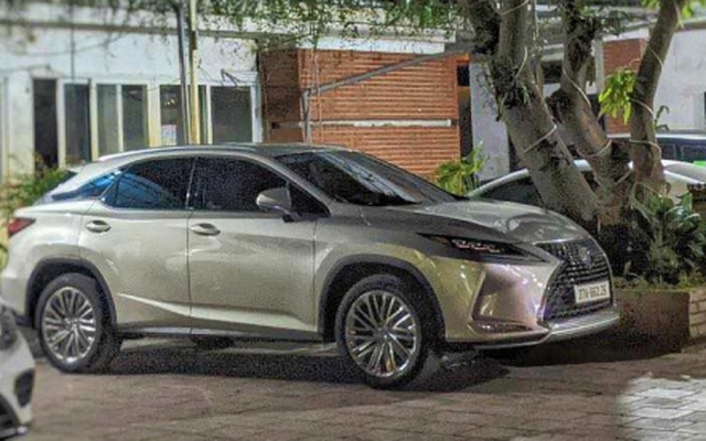 Xác minh thông tin xe Lexus bị kê biên ở Nghệ An lại xuất hiện tại Hà Nội