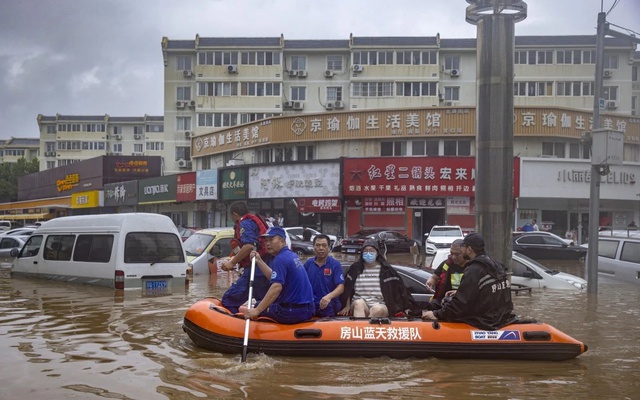 Giới khoa học cảnh báo nguy cơ bão chồng bão kèm mưa lớn sẽ đến sớm hơn