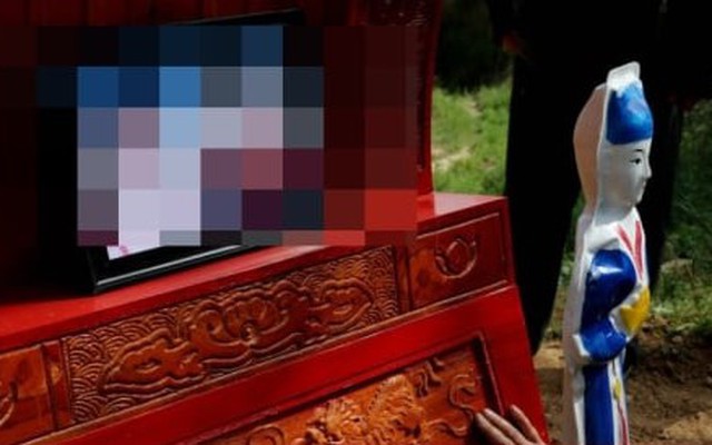 Trung Quốc rúng động vụ thiếu nữ tự tử, thi thể bị bố mẹ bán làm 'đám cưới ma'
