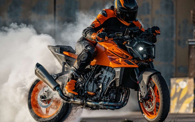 KTM 990 Duke 2024 ra mắt với thiết kế táo bạo