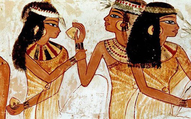Bí ẩn cô gái Ai Cập 3.000 tuổi mọc răng trong bụng