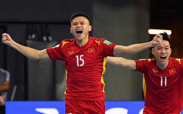 Tuyển thủ Việt Nam tỏa sáng tại Thái Lan, ghi bàn giúp đội nhà giành được điểm số quan trọng