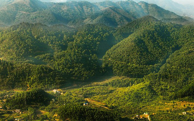 Chinh phục nơi được mệnh danh là "nóc nhà Thủ đô": Cách trung tâm chỉ 40km, thì ra là cái tên quen thuộc