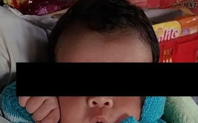 Bé 2 tháng tuổi bị bỏ rơi ở Quảng Nam với lá thư nhắn 'mẹ sợ con đói khóc lắm'