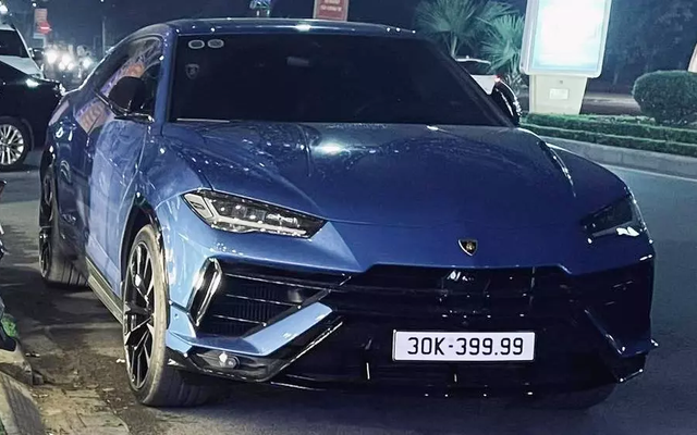 Điểm mặt loạt xe biển khủng tại Việt Nam: Toàn Rolls-Royce và Lamborghini, 'trùm cuối' khiến nhiều người bất ngờ