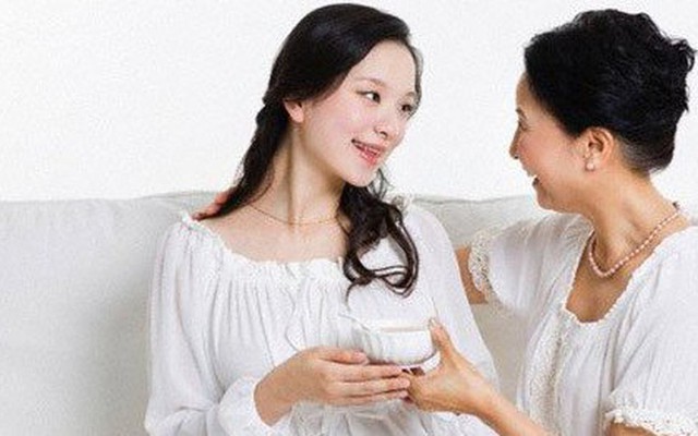 Trước khi về quê, mẹ chồng để lại bức thư dài 2 trang khiến nàng dâu tỉnh ngộ