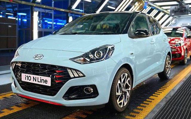 Hyundai i10 2023 để lộ thiết kế mới với đèn tích hợp lưới tản nhiệt kiểu Tucson