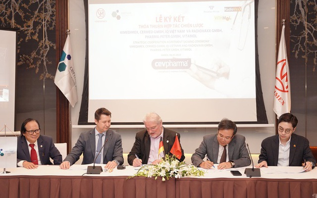 Vimedimex, Cermed GmbH ký kết Thỏa thuận hợp tác chiến lược với các tập đoàn y dược quốc tế