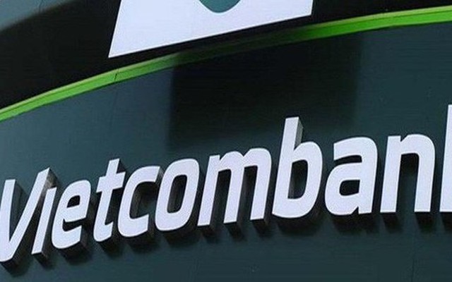 Vietcombank (VCB) lập đỉnh mọi thời đại, vốn hóa vượt tổng BIDV và Vietinbank cộng lại