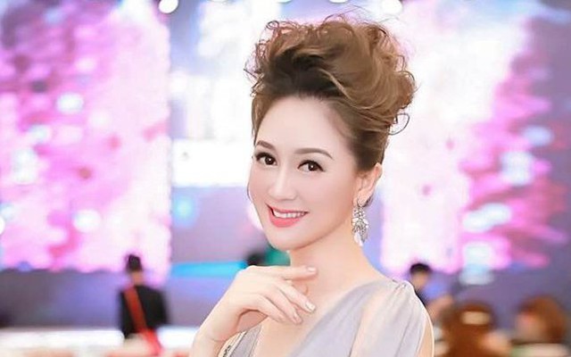 Cuộc sống của Hoa hậu Đàm Lưu Ly sau 28 năm đăng quang: 50 vẫn trẻ đẹp, không muốn nói tới hôn nhân