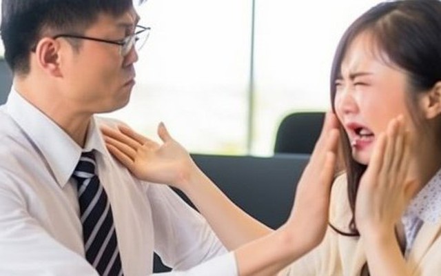 Trung Quốc: Ông chủ bắt nhân viên tát nhau để tạo động lực làm việc?