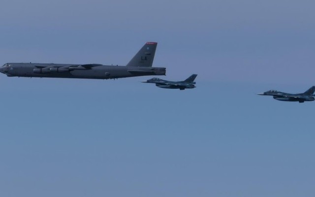 Mỹ, Nhật Bản tập trận chung với máy bay ném bom B-52