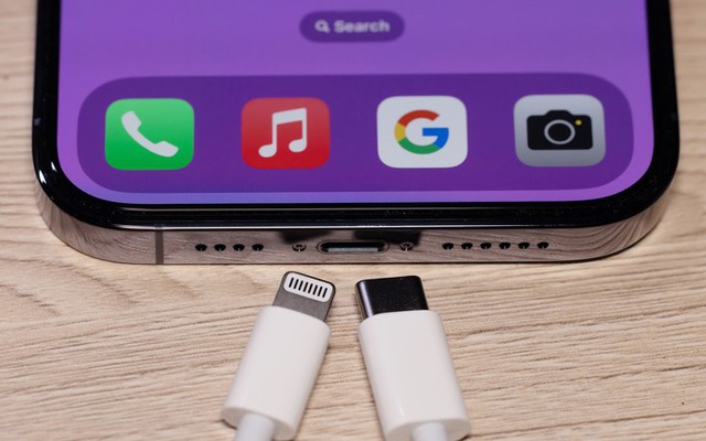 Phải chịu phép đưa USB-C lên iPhone, Apple lại có chiêu trò mới?