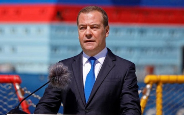 Cựu Tổng thống Nga kêu gọi "giải tán hoàn toàn" chính quyền Ukraine