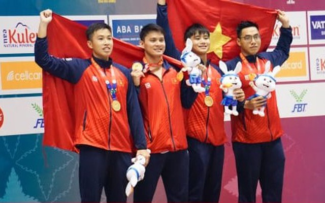 Sinh viên ngành Toán đạt huy chương vàng môn lặn tại SEA Games 32