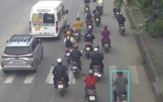 Truy bắt gã côn đồ dùng hung khí đâm Chủ tịch phường ở Thừa Thiên - Huế