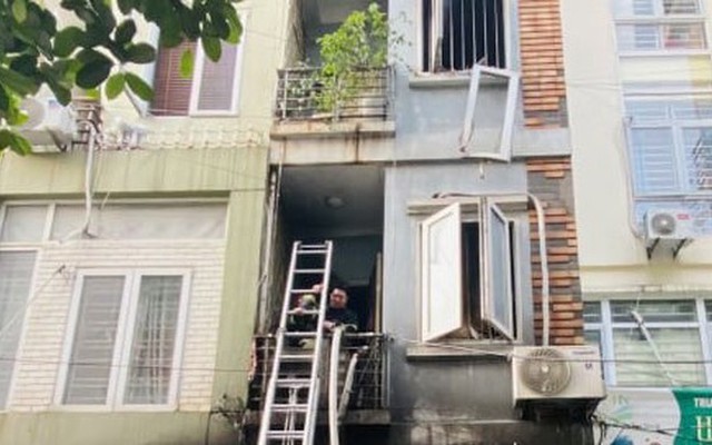 5 người thoát nạn trong đám cháy nhờ căn hộ không lắp "chuồng cọp"