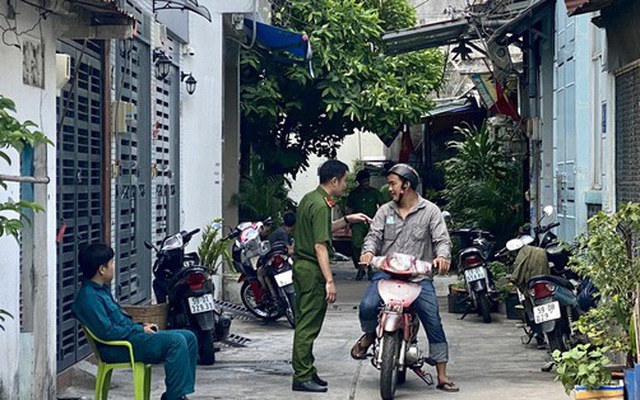 Vợ chồng bị thương vong trong căn nhà cháy: Lời kể người chứng kiến