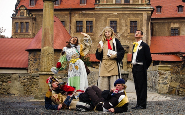 10 ngôi trường độc lạ nhất thế giới: Mơ ước vào Hogwarts hoá ra quá đơn giản vì có nơi còn dạy làm nàng tiên cá, phù thuỷ và hơn thế nữa